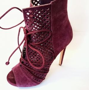 Steve Madden Burgundy Bootie Heels
